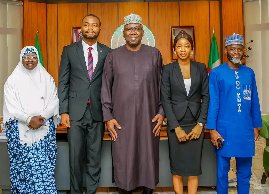 Kwara gov rewards two law school best graduates with ₦5m each, scholarships