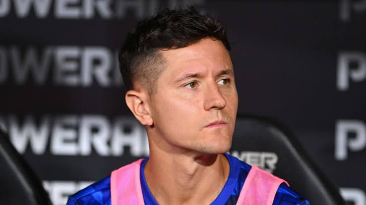 Ander Herrera Returns Home to Zaragoza Without a Salary