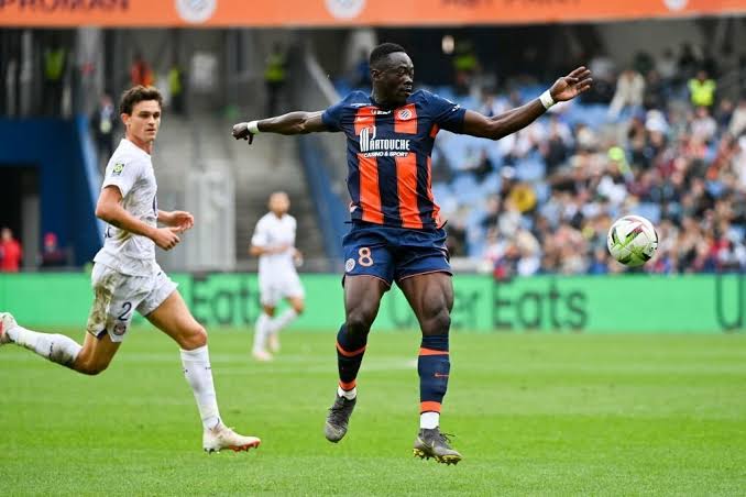 Adams, Chukwueze Set for Nigerian Showdown as Milan Face Venezia