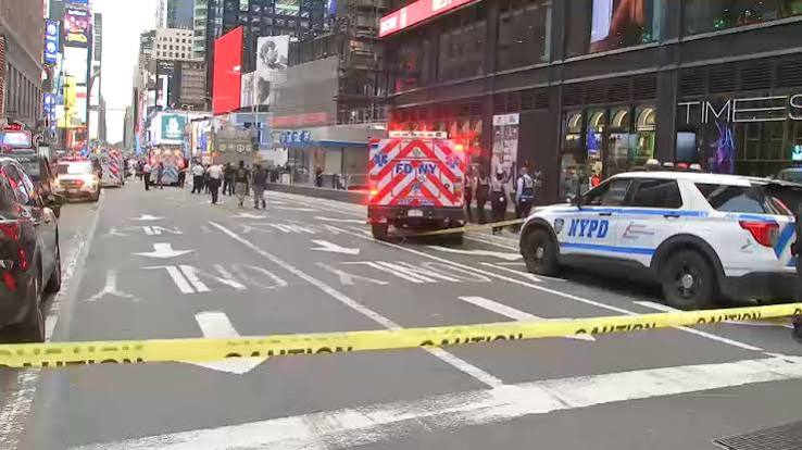 Two Killed in Separate Stabbing Incidents Around New York’s Times Square