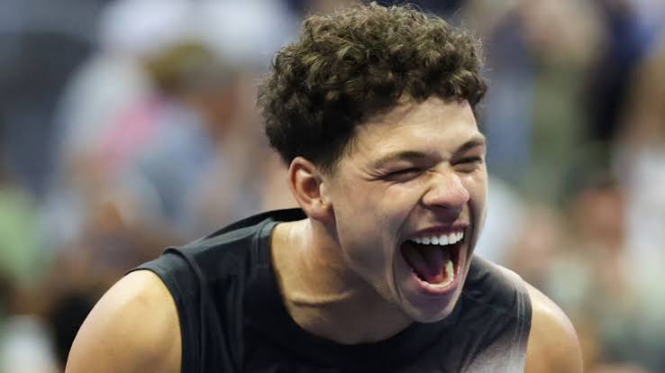 Shelton Ends Alcaraz’s US Open Title Defence in Five-Set Epic