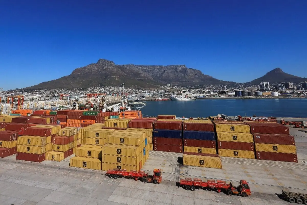 South Africa Swings Into Q2 Current Account Deficit Amid Rising Oil Costs