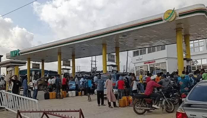 NLC Petrol Price Demand, Lagos-Ibadan Gridlock Lead Morning Headlines