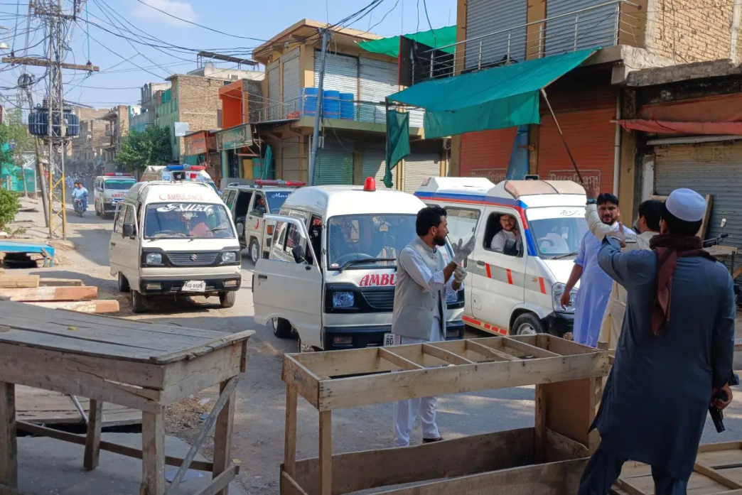Sixteen Killed as Suicide Attack Hits Mosque Complex in Pakistan
