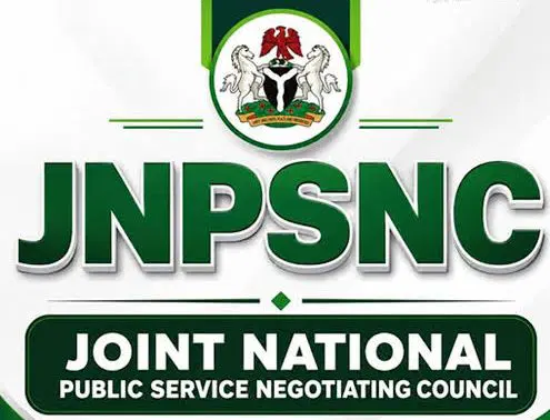 Public service workers begin three-day warning strike