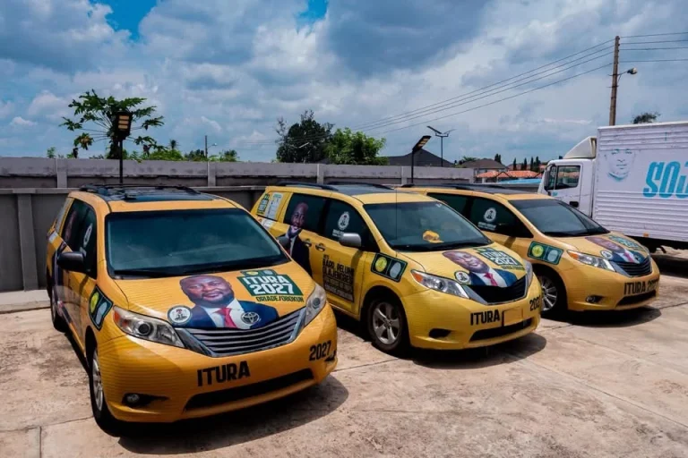 D’Banj donates three buses to Osun politician