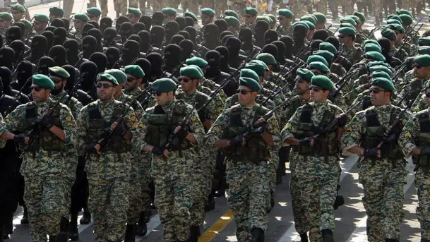 Iran’s Guards threaten to hit US bases in retaliation for Hormuz escorts