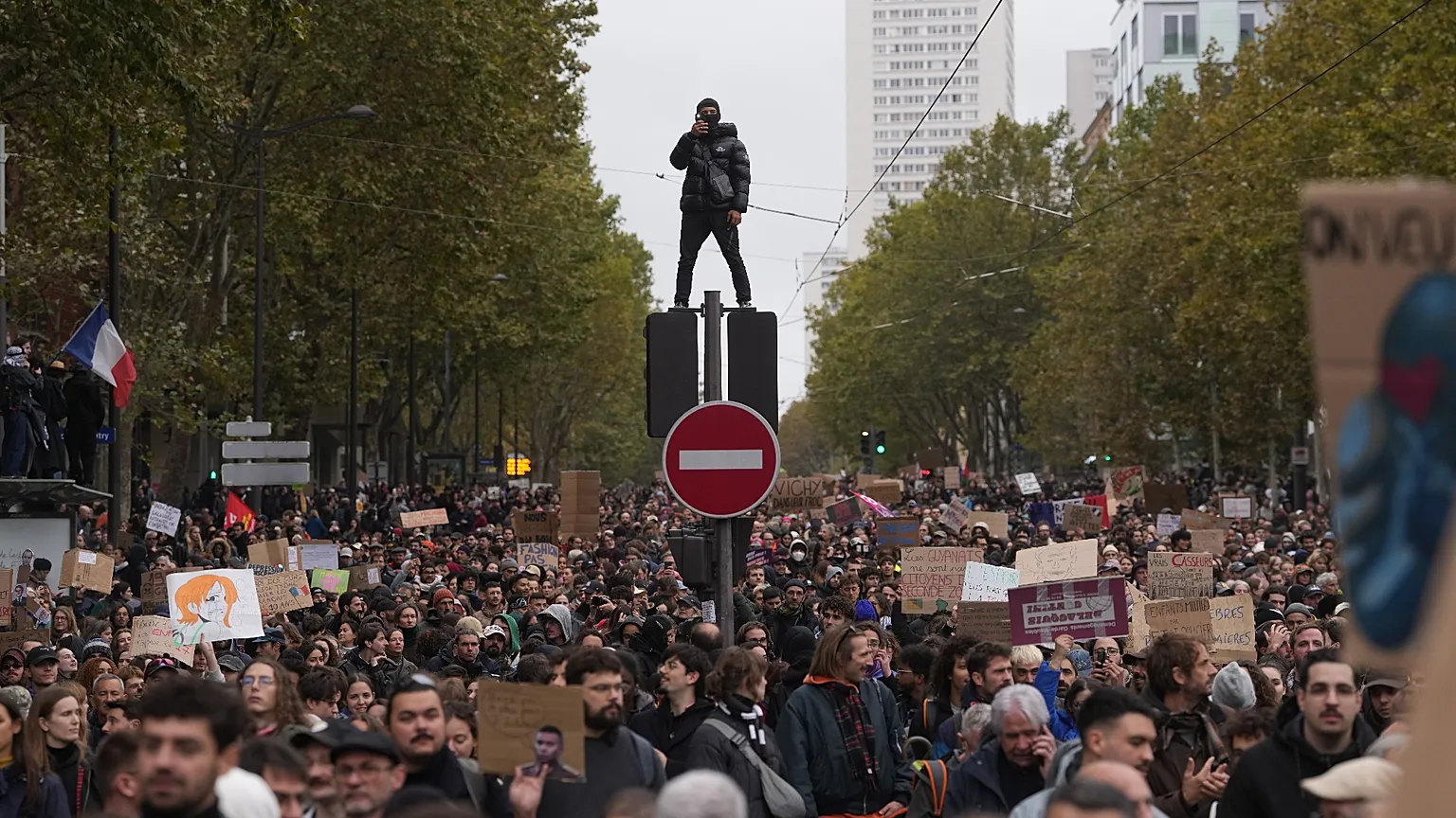 1,314 protesters arrested in France over unrest