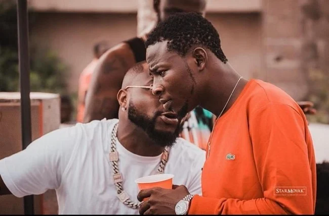 Davido’s aide offers cash reward for stolen phone at Zlatan Ibile’s wedding