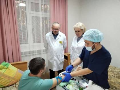 Посещение министра здравоохранения Нижегородской области пострадавшим от аварии вертолета санавиации