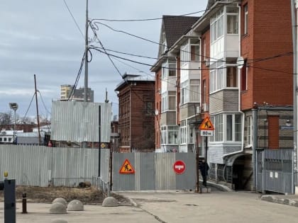 «Мы в ловушке». Нижегородцев не пускают домой в самом центре города