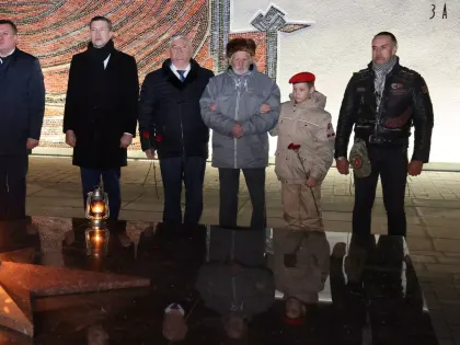 Вечный огонь вновь зажегся в городе