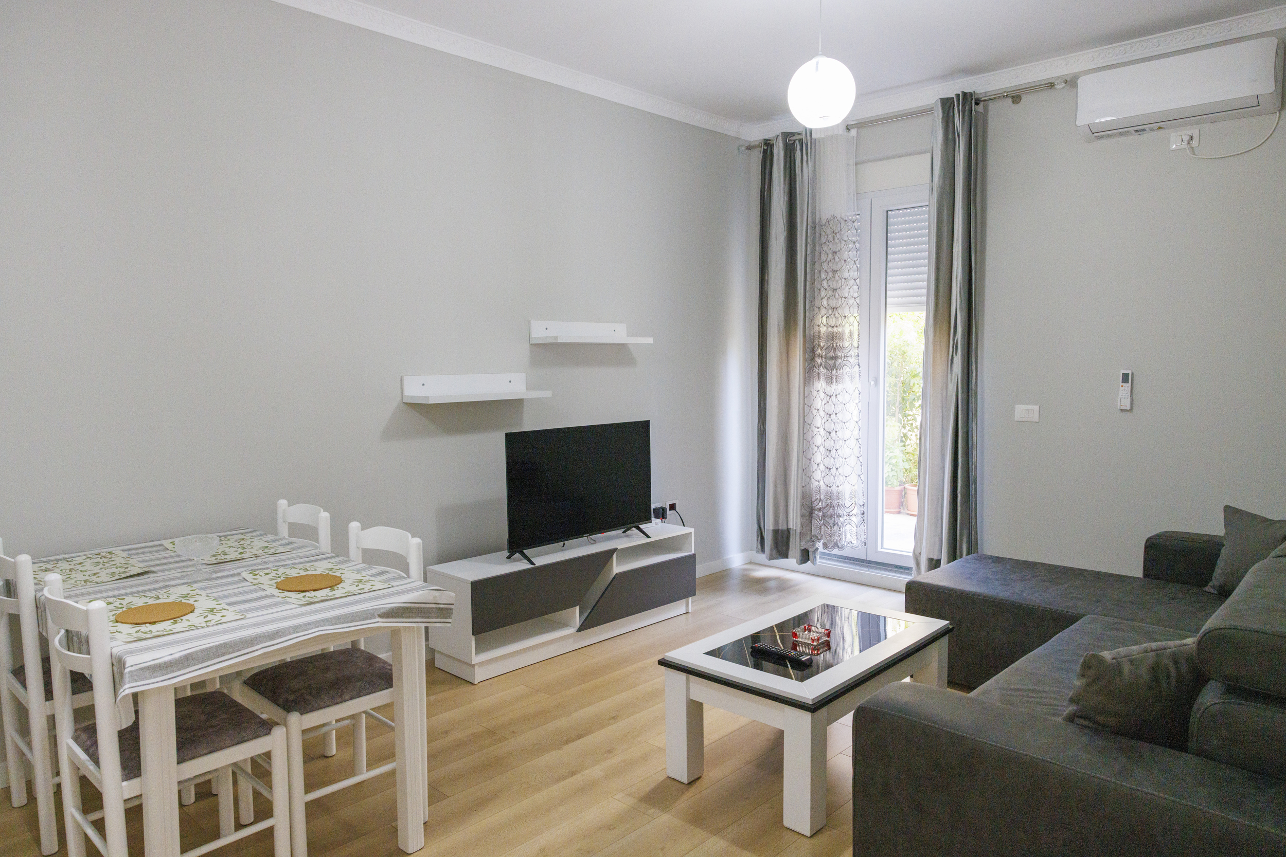 Cozy Modern Apartment In Fier