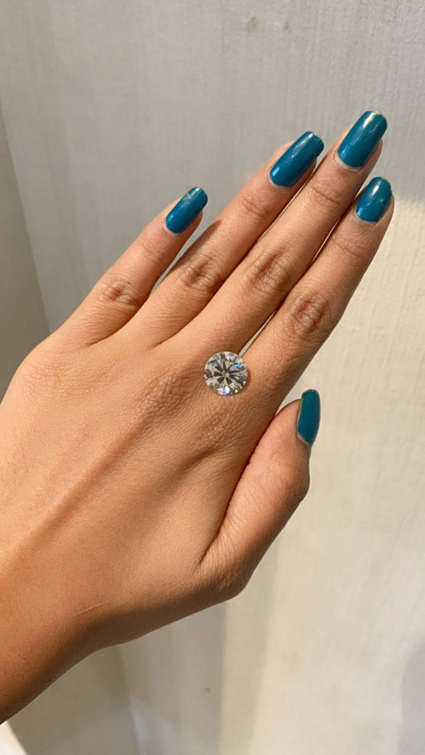 Round 5ct F-VS1 IGI Certified Lab Grown Diamond Solitaire