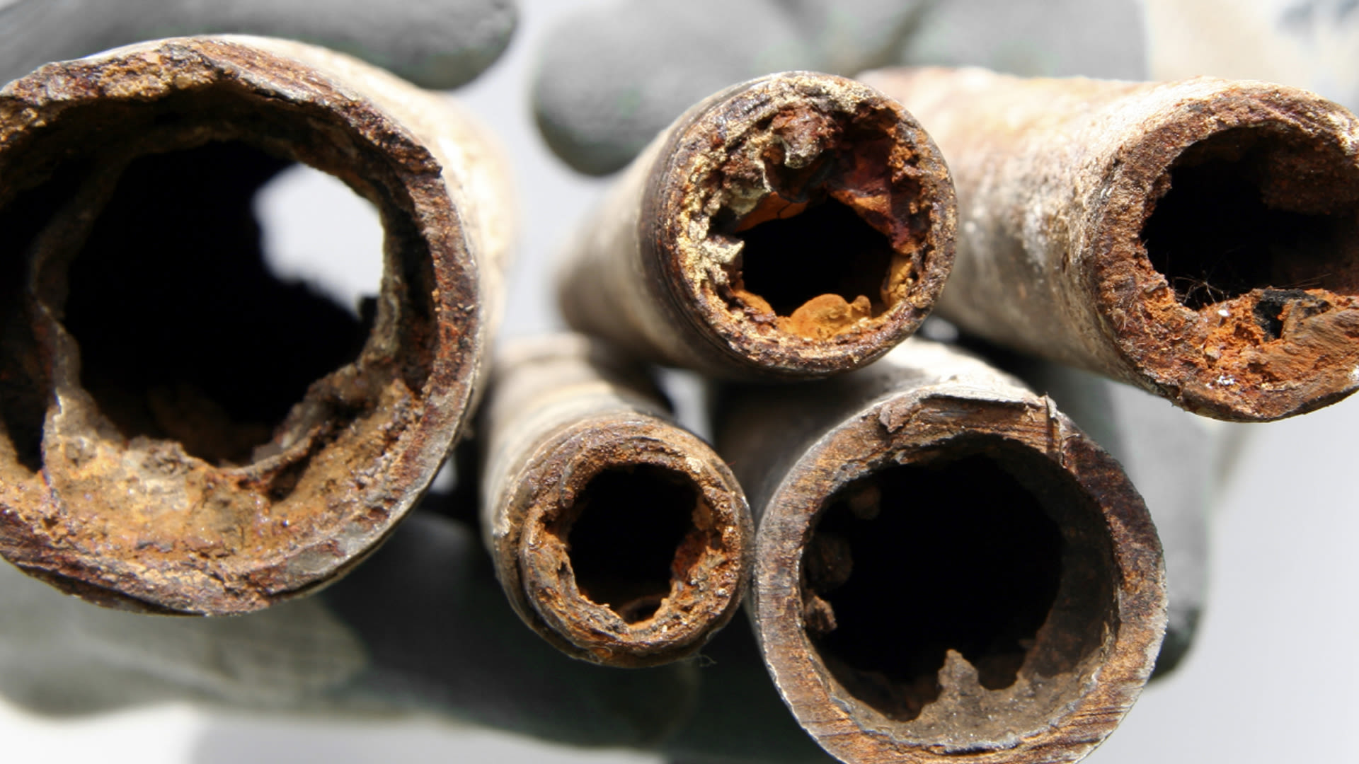 POWER CLEAN - Orientabile | Filtro defangatore magnetico pesante orientabile per circuiti idraulic azione filtrante magnetica e meccanica