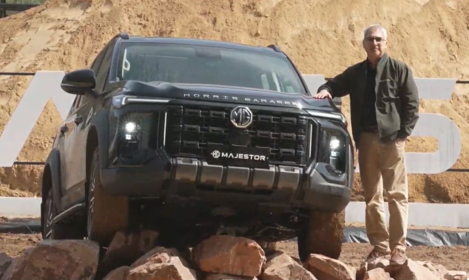 Cover image for MG Majestor Debuts as JSW MG Motor India’s New Flagship SUV, Signaling a Premium Market Push blog