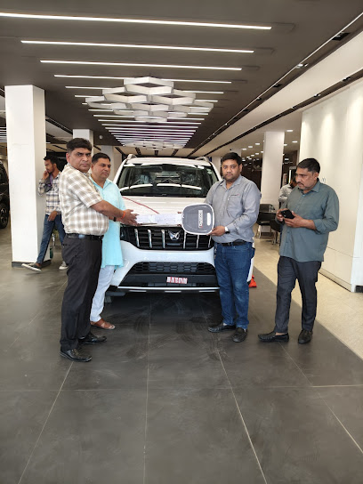Mahindra Dee Emm - SUV Showroom, Daulatabad, Gurugram