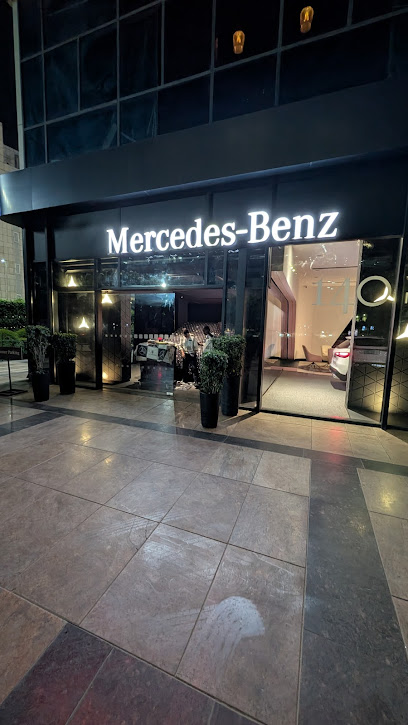 Mercedes-Benz T&T Motors Showroom – Gurugram
