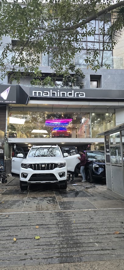 Mahindra Harbans Motors Pvt Ltd - SUV Showroom