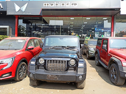 Mahindra Nanavati Automotive - SUV & Commercial Vehicle Showroom