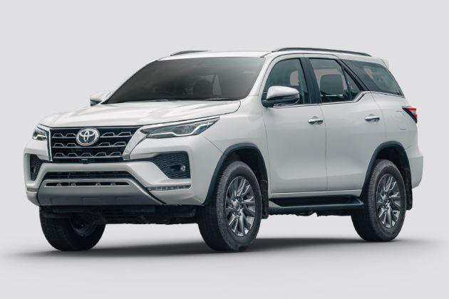 Car Toyota Fortuner