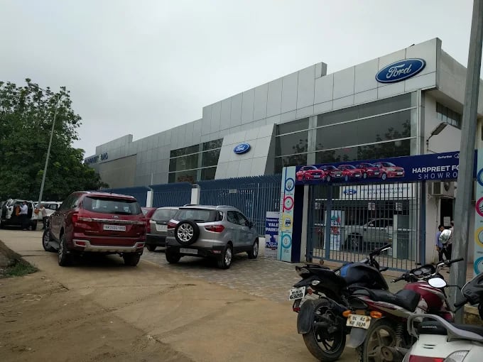 Harpreet Ford Service Center