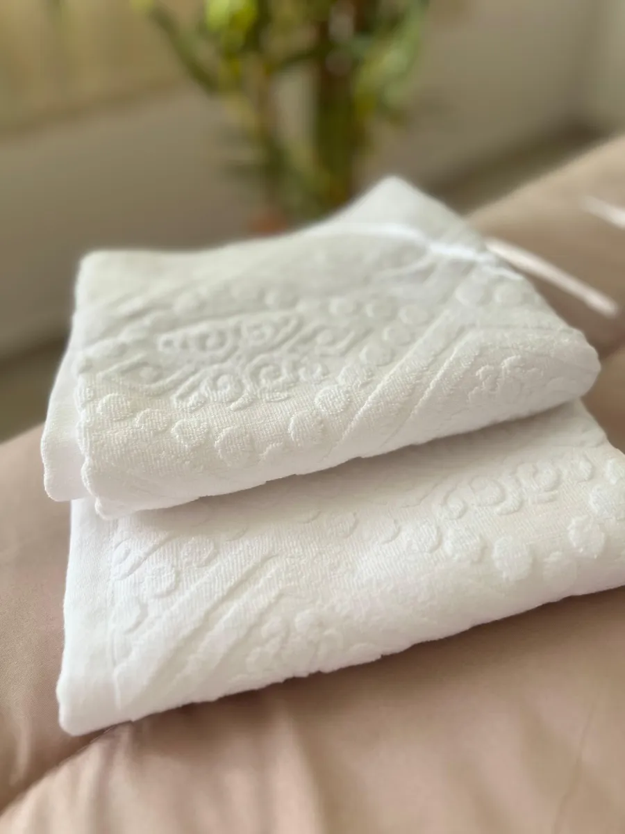 Toalla de mano  Blanca x unidad
