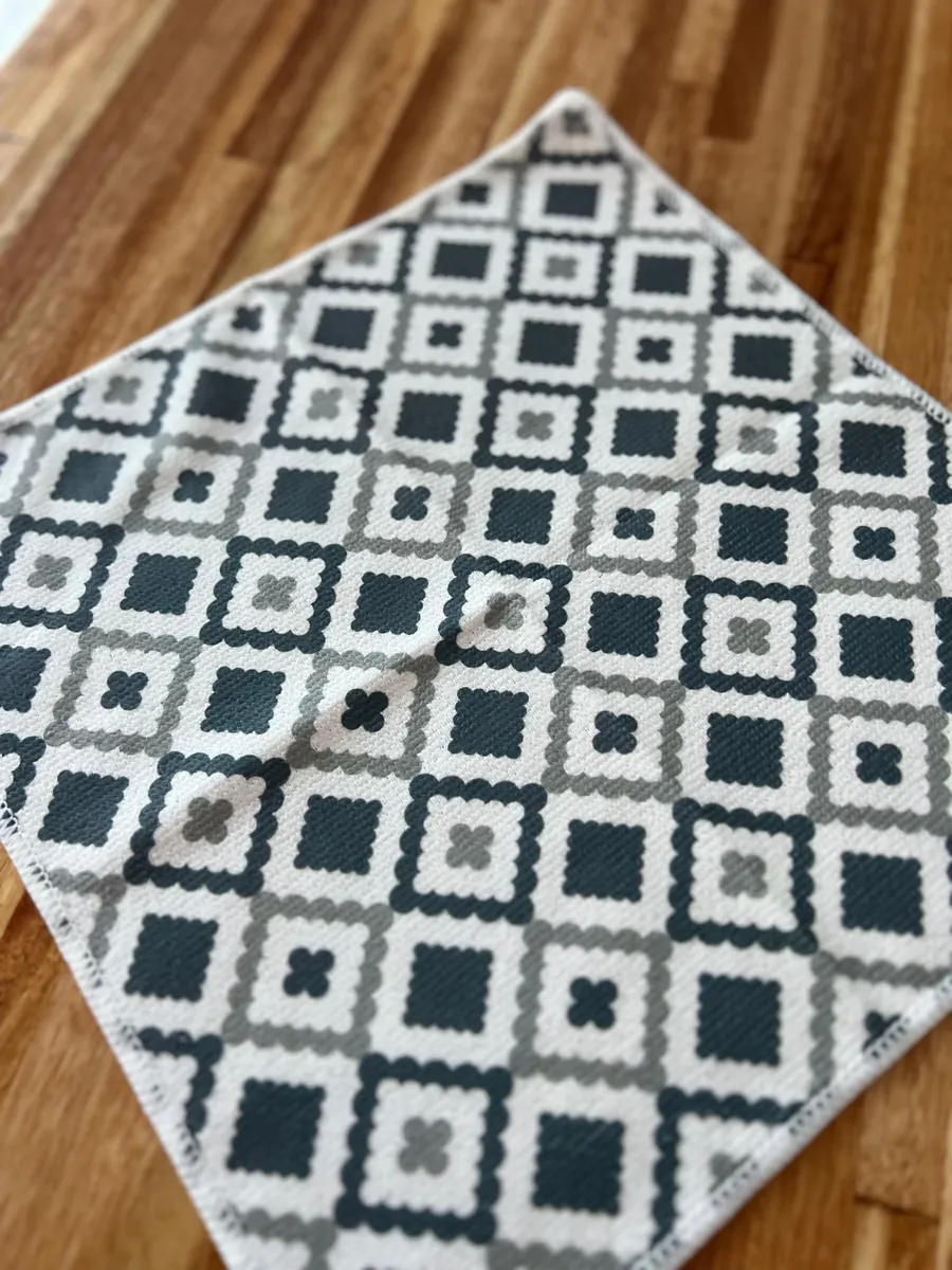 Paño de limpieza gris y blanco