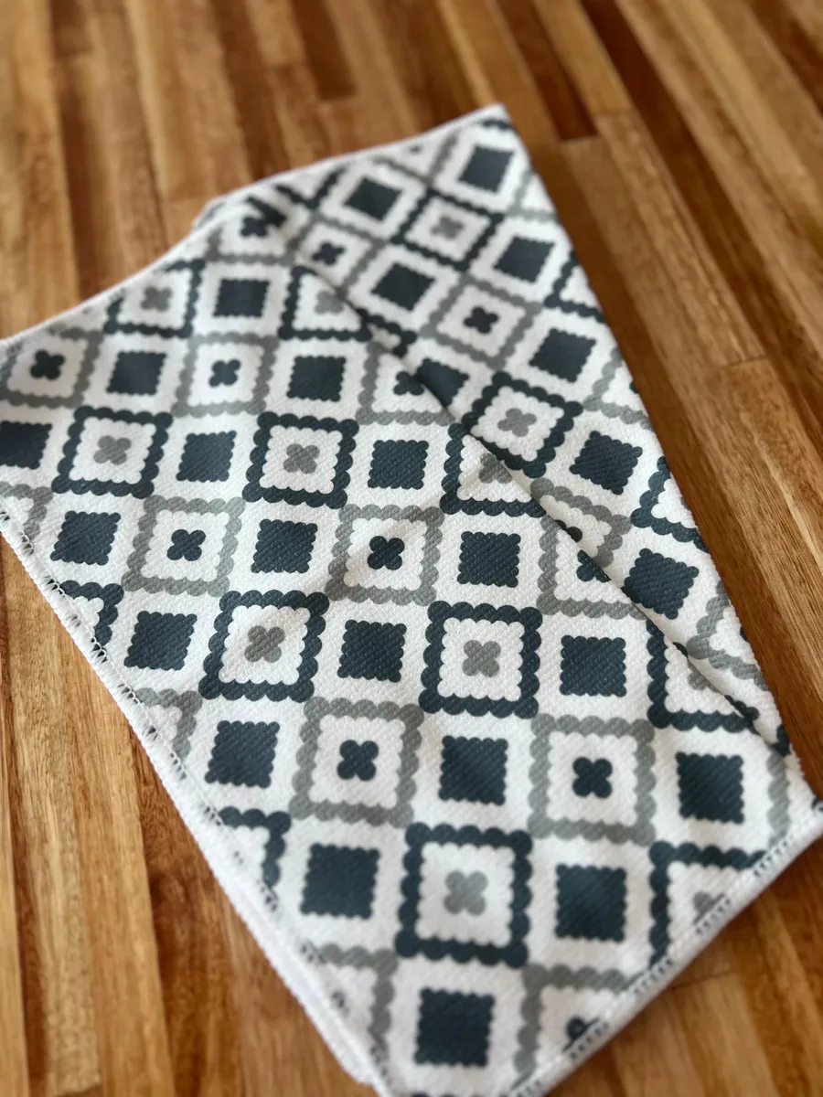 Paño de limpieza gris y blanco