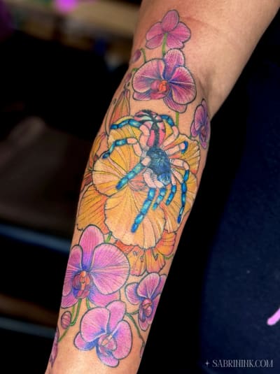 tarantula-orchids-color-tattoo-calgary-sabrina-zimmer_byy1qz