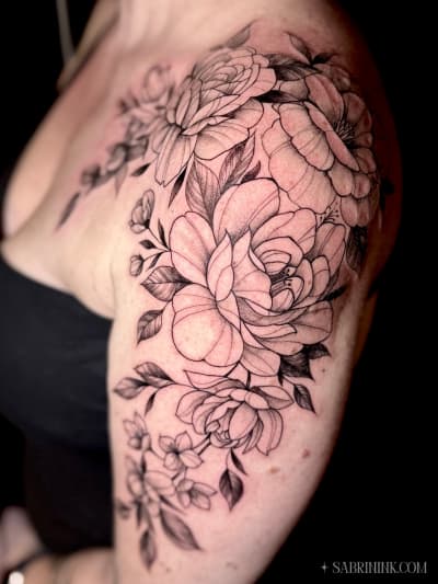 floral-tattoo-peonies-calgary-sabrina-zimmer_zfbfmw