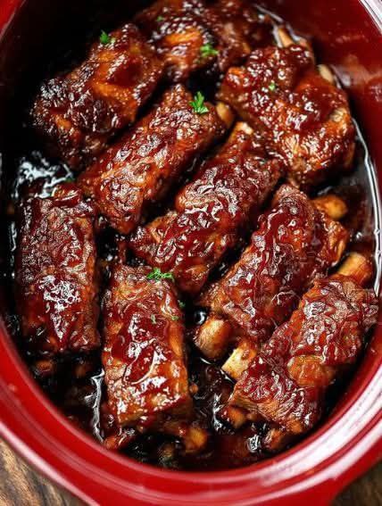 Slow Cooker 4-Ingredient Amish Country Ribs
