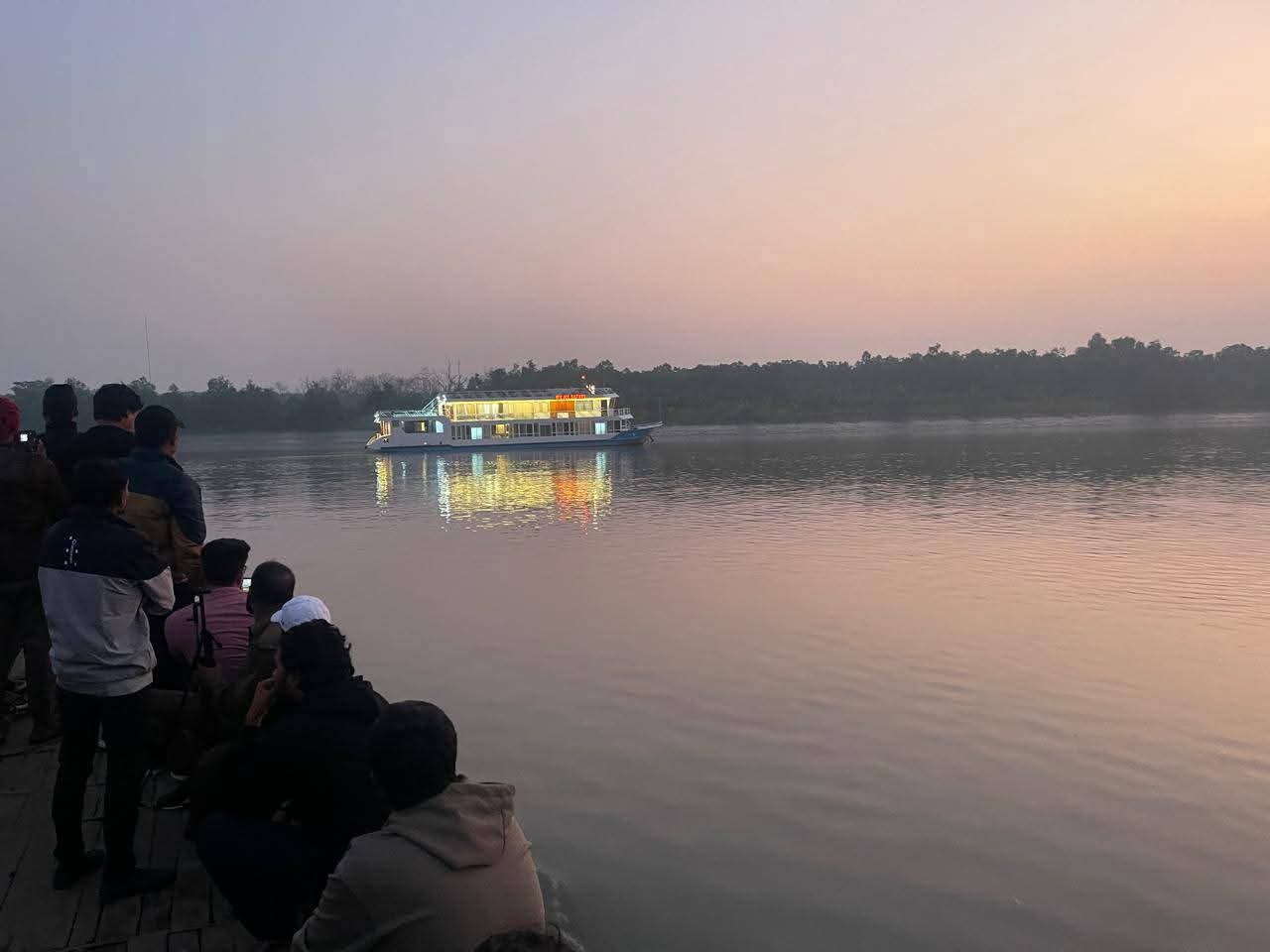 এম,ভি,জল সাফারী – সুন্দরবন ট্যুর শিপের ছবি 3