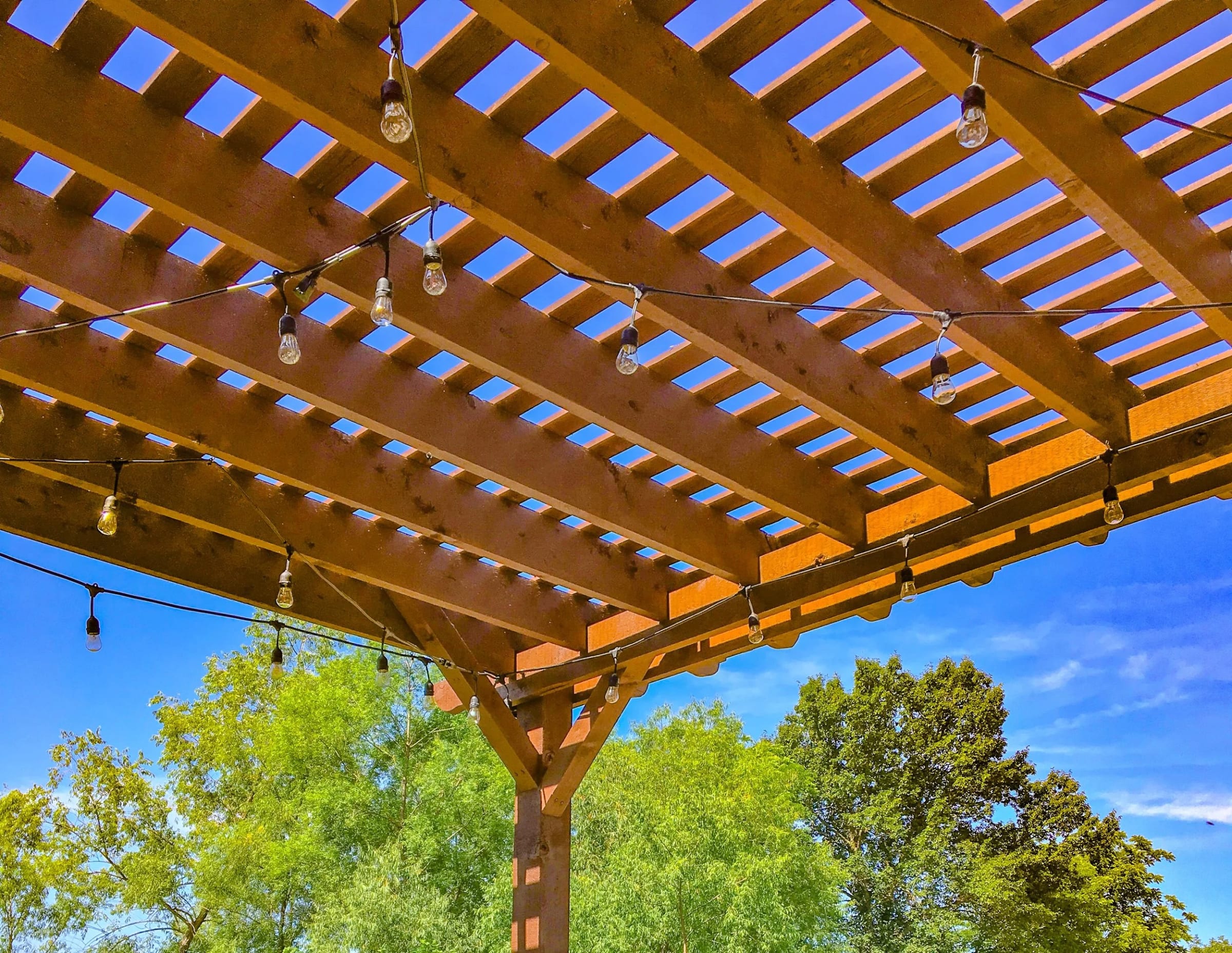 Cedar pergola in Raytown, MO