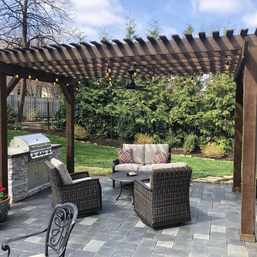 Pergola with Unilock Richcliff pavers