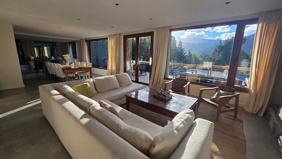 Casa soñada en Arelauquen hasta 10 personas. - Casa en alquiler en Arelauquen Golf & Country Club, Bariloche