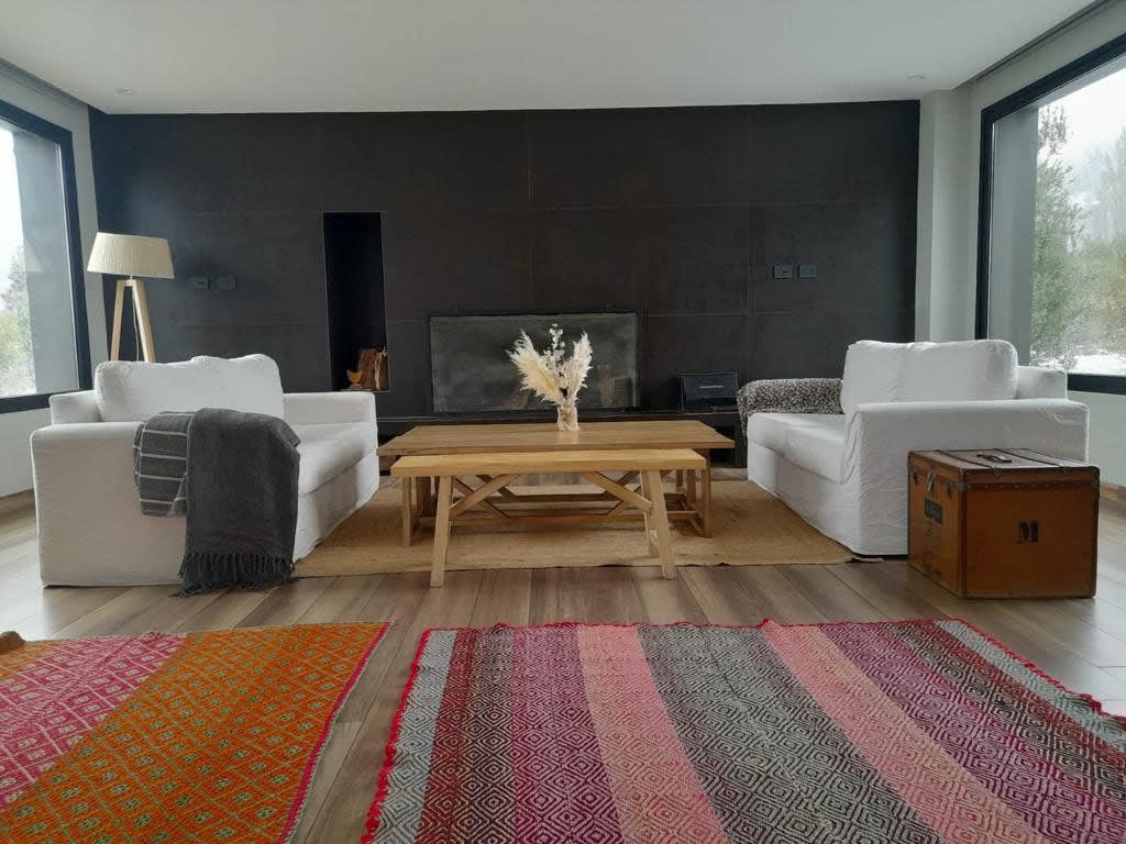 Moderna y cómoda casa en Arelauquen 1 Familia 6pax - Casa en Arelauquen Golf & Country Club