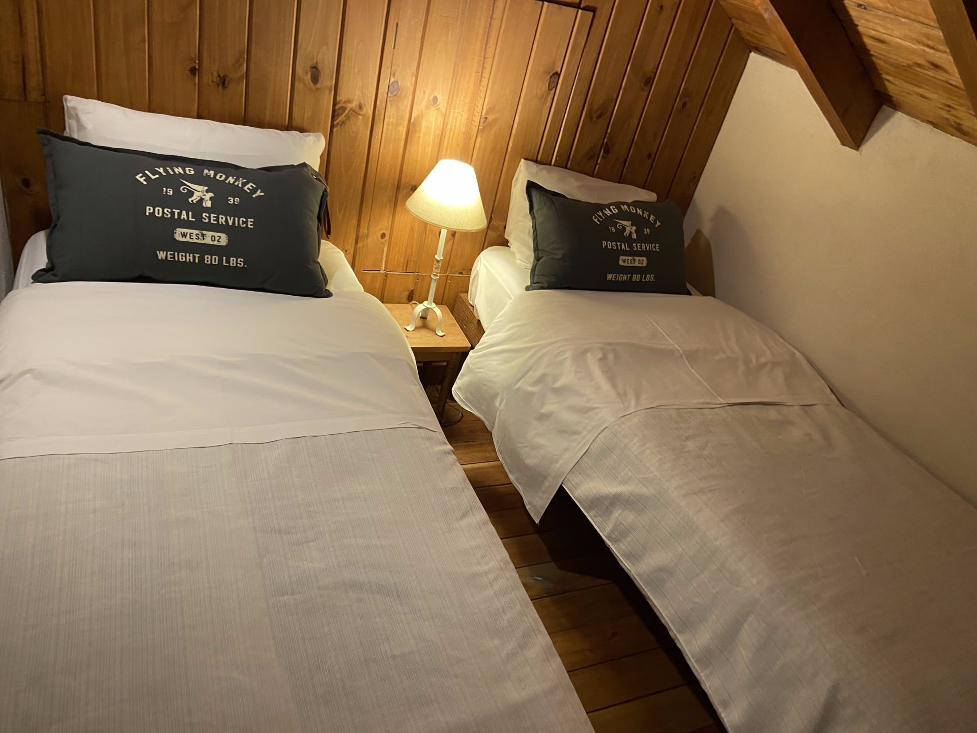 Bungalow para 6 personas con pileta climatizada - Casa en Arelauquen Golf & Country Club
