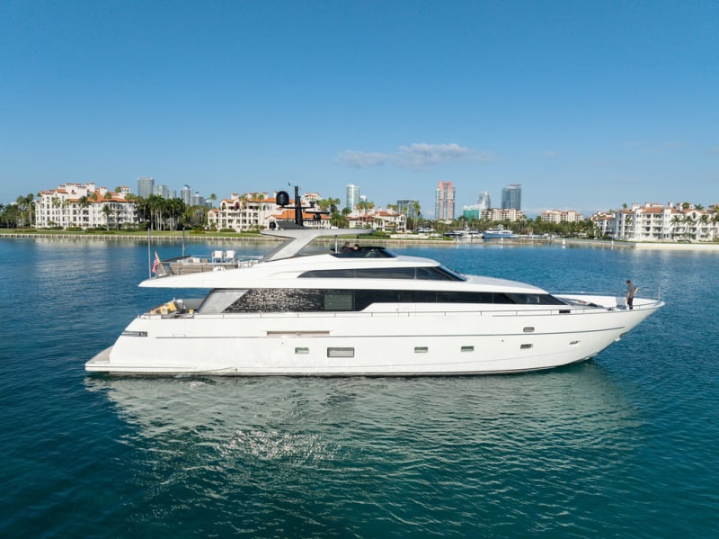 97' San Lorenzo Astonish luxury yacht charter Miami