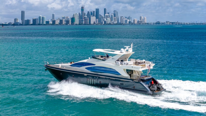 84' Azimut Sky photo 7