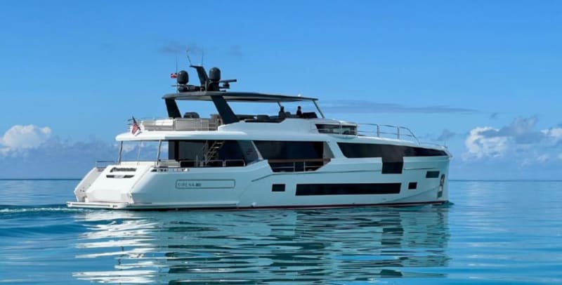 88' Sirena luxury yacht charter Miami