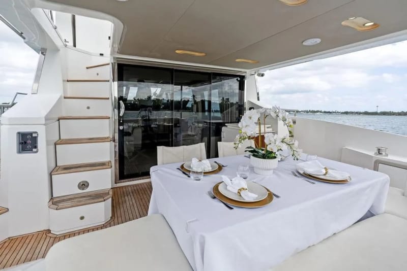 70' Azimut Le Grand Bleu photo 2