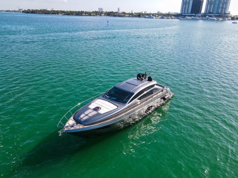 62' Pershing Finstar luxury yacht charter Miami