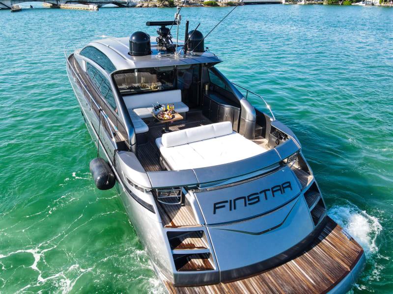 62' Pershing Finstar photo 6