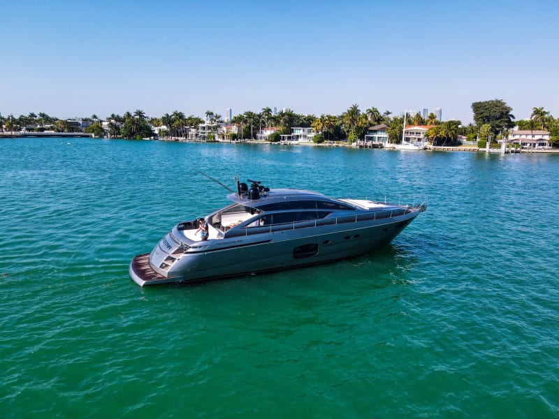 62' Pershing Finstar photo 8