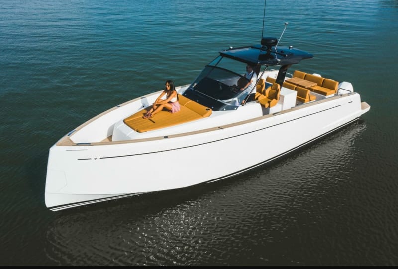 38' Pardo luxury yacht charter Miami