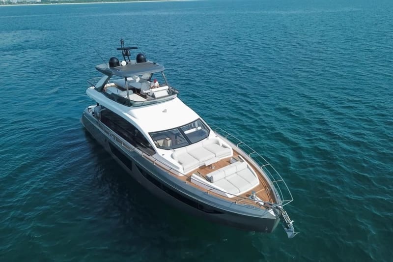 78ft Azimut 78 Fly photo 4