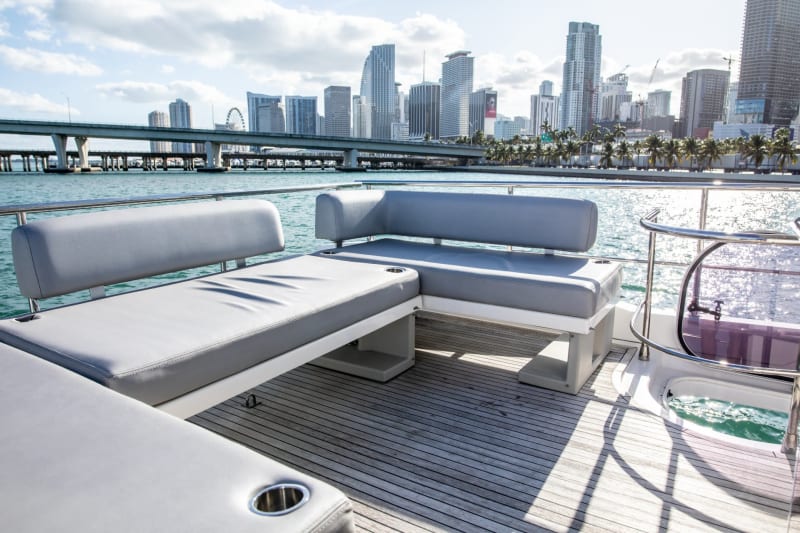 55' Azimut Julia Valentine photo 5