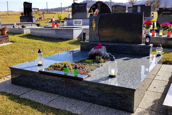 Hřbitovní architektura projekt 8