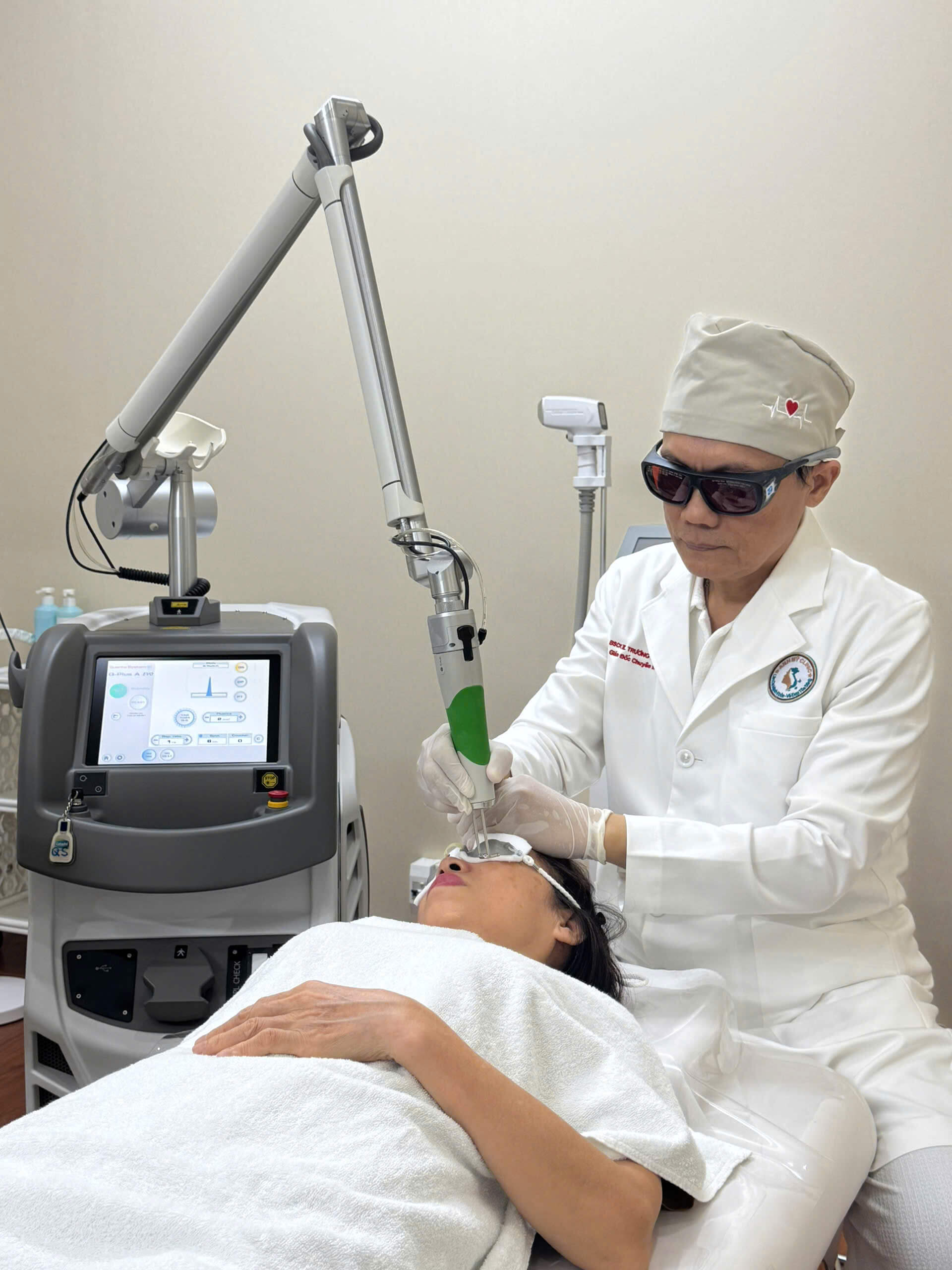 Laser Q-switched Nd:YAG chữa nám da